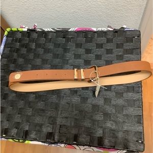 🍁3/$15🍁Adrienne Vittadini Cognac Belt